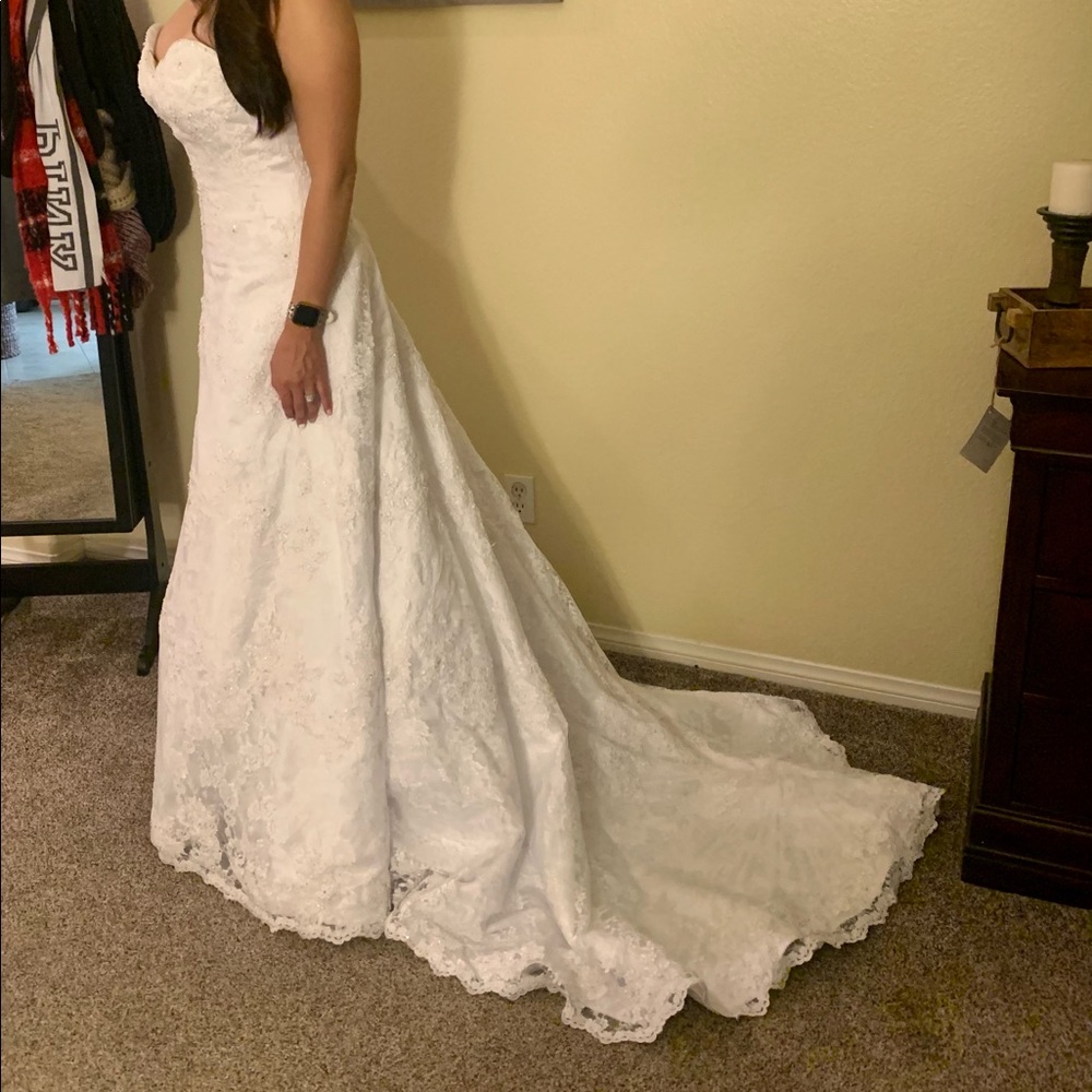 NWT Wedding dress size 8